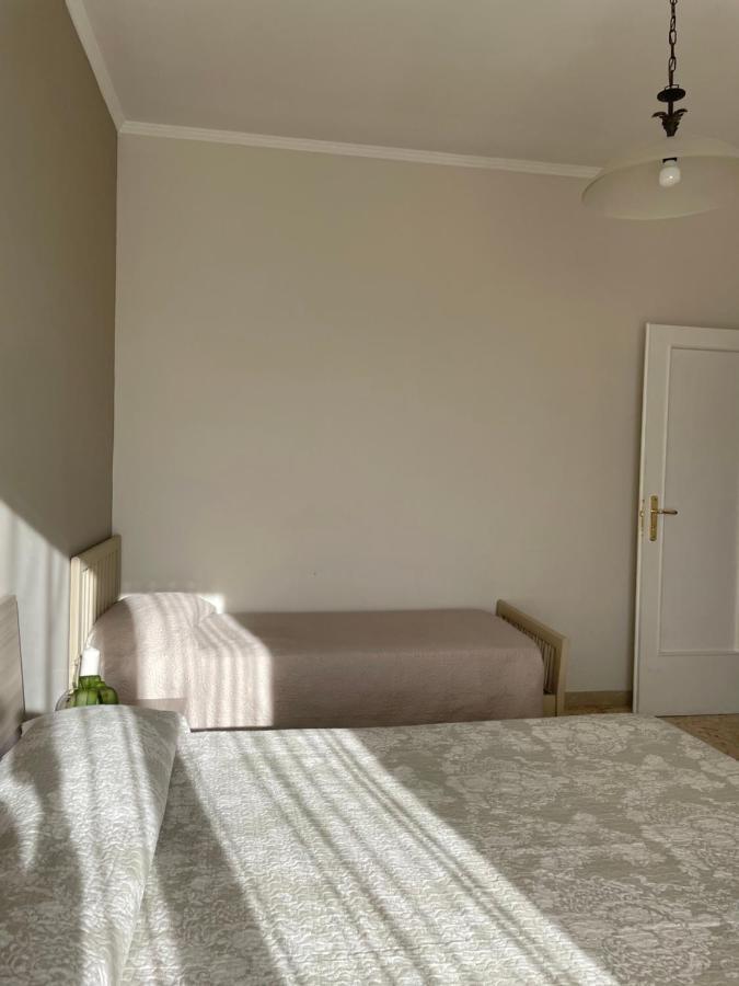 Sweet Emma Bed & Breakfast กาแซร์ตา ภายนอก รูปภาพ